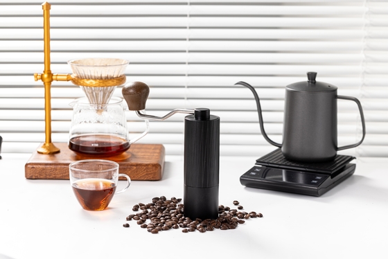 เครื่องบดกาแฟมือหมุนขนาดเล็กแบบพกพาสแตนเลสเสี้ยน 450กรัม