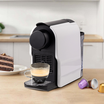 เครื่องชงกาแฟเอสเปรสโซ่ 1350W เครื่องใช้ในบ้าน