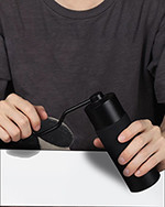 เครื่องบดกาแฟมือหมุนอลูมิเนียมอัลลอยด์สำหรับบ้าน/นอกอาคาร 167 X 175 X 55มม
