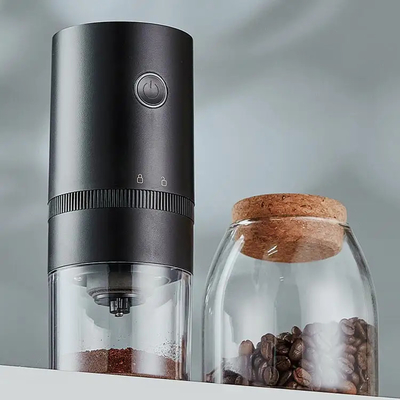 เครื่องบดเมล็ดกาแฟไฟฟ้าแบบพกพาขนาดเล็กแบบ Conical Burr พร้อมการตั้งค่าการบดแบบหลายระดับ