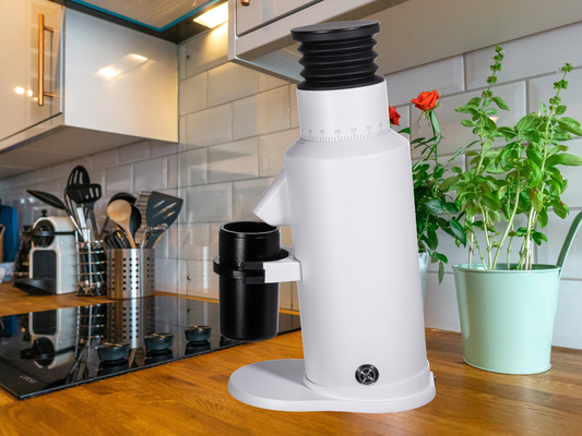 เครื่องบดเมล็ดกาแฟ 300W GEENDE โวลเตชั่น 110V-220V ภายใน L13*W21*H32CM